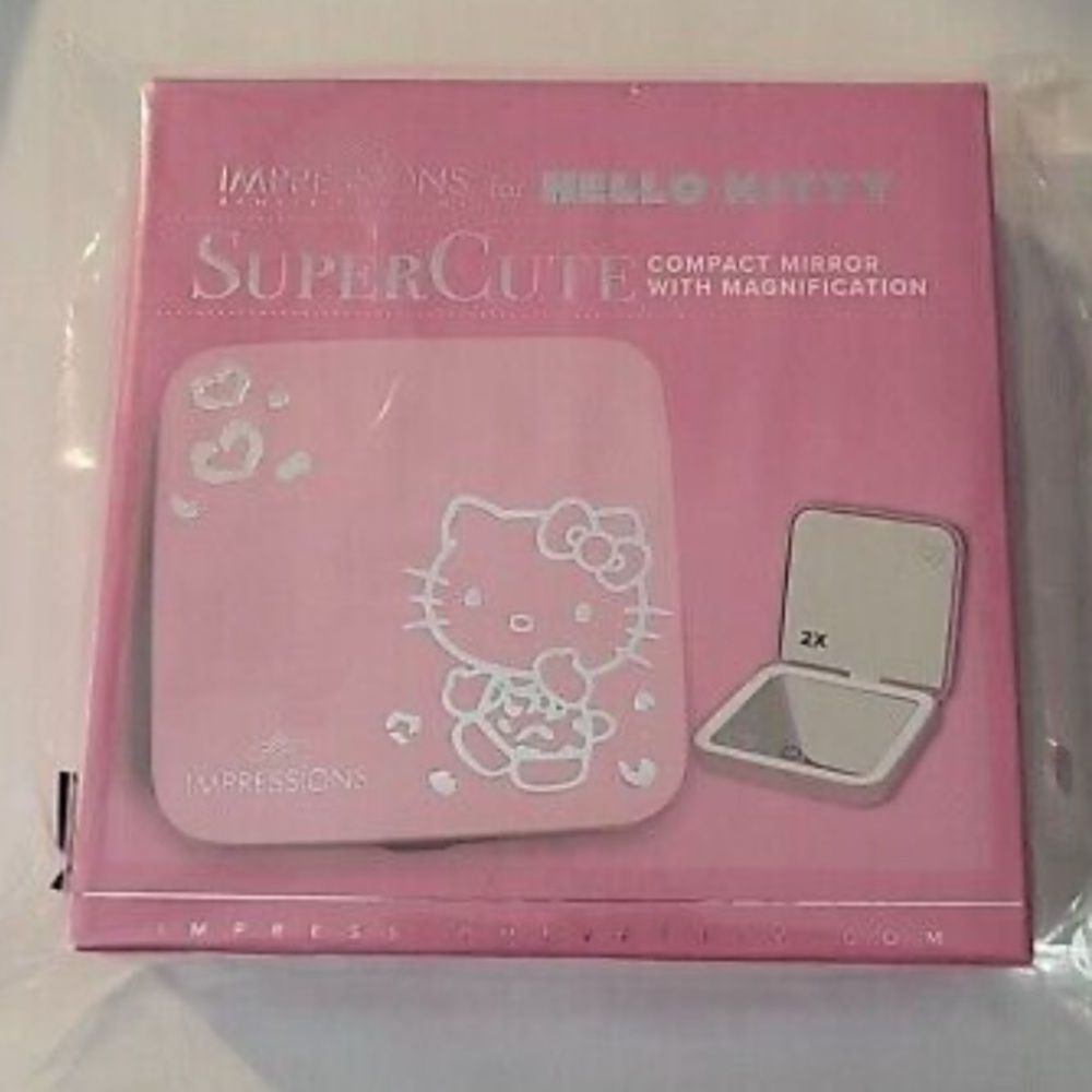 - Hello Kitty Compact Mirror - Picture 3 of 3